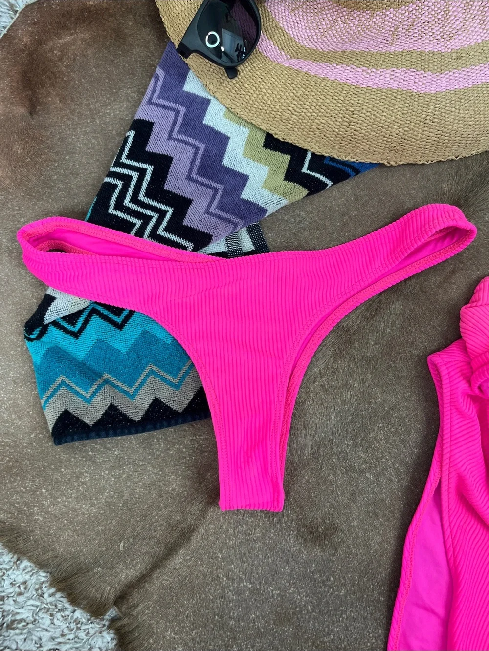 Frankies Bikinis 3 Pc Bikini Ribbed Set Austin, Jenna, Hi Cut Full Bottom Bandea